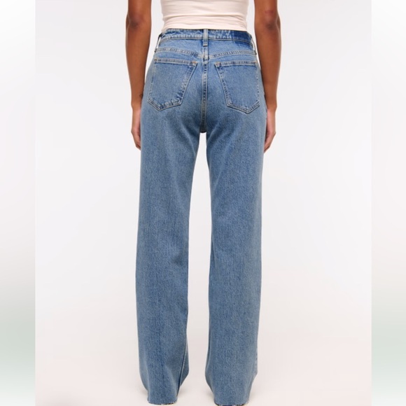 Abercrombie 90s Relaxed High-Rise Jeans - Curve Love - Picture 4 of 8